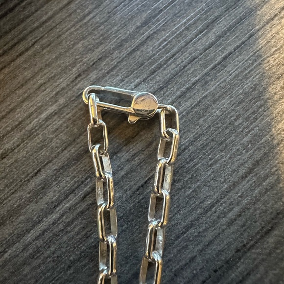 Like New Gucci Sterling Silver Interlocking Pendant Bracelet - Picture 5 of 10